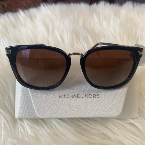 Sunglasses - Picture 1 of 4